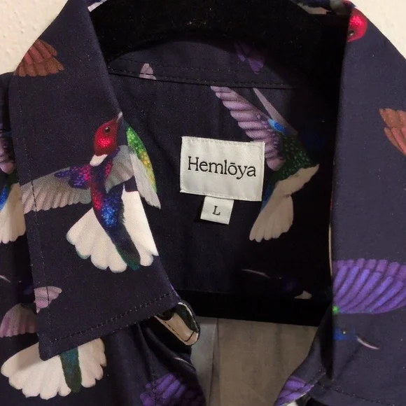 Hemloya Hummingbird Button down Sz L P2p: 20 In - Picture 2 of 3
